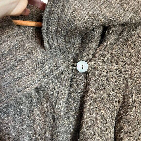 MaryStyle light brown wool & alpaca blend cardigan - Picture 8 of 11